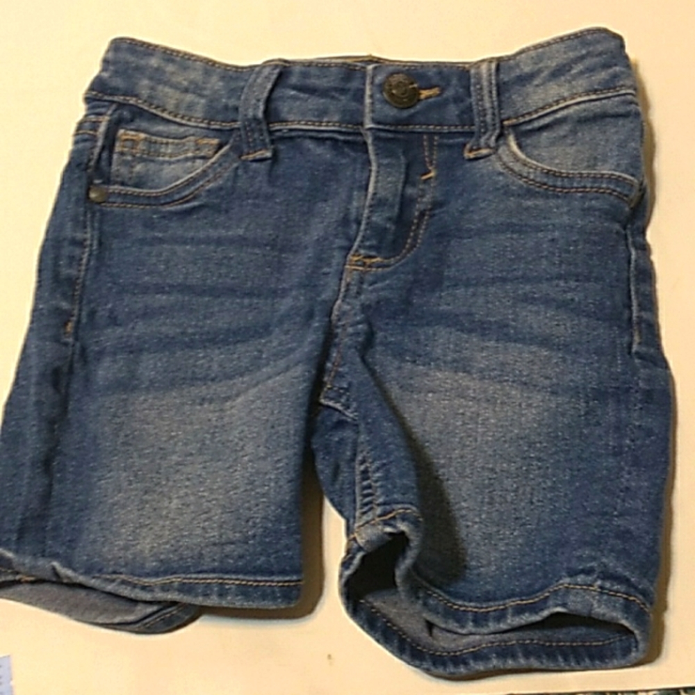 V gold jeans shorts size 4t color blue